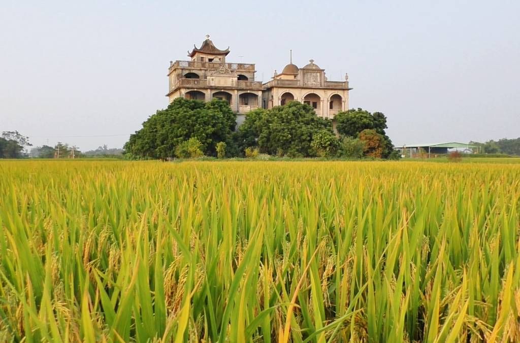 8.江门市开平市**开平碉楼**文化旅游区 (季节推荐指数:★★★☆☆)