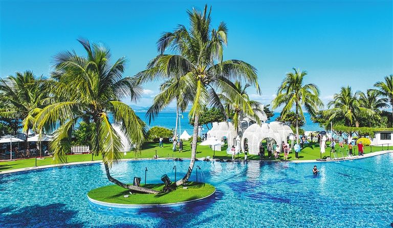 4.三亚市**蜈支洲岛**旅游区